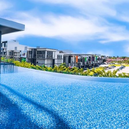 Cat City Mediterranean Theme City&Pool View Homestay 貓城地中海主題城市泳池風景民宿 Kuching Exterior foto