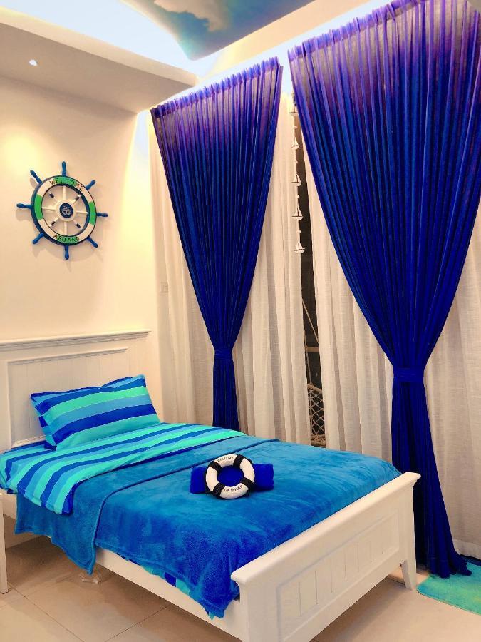 Cat City Mediterranean Theme City&Pool View Homestay 貓城地中海主題城市泳池風景民宿 Kuching Exterior foto